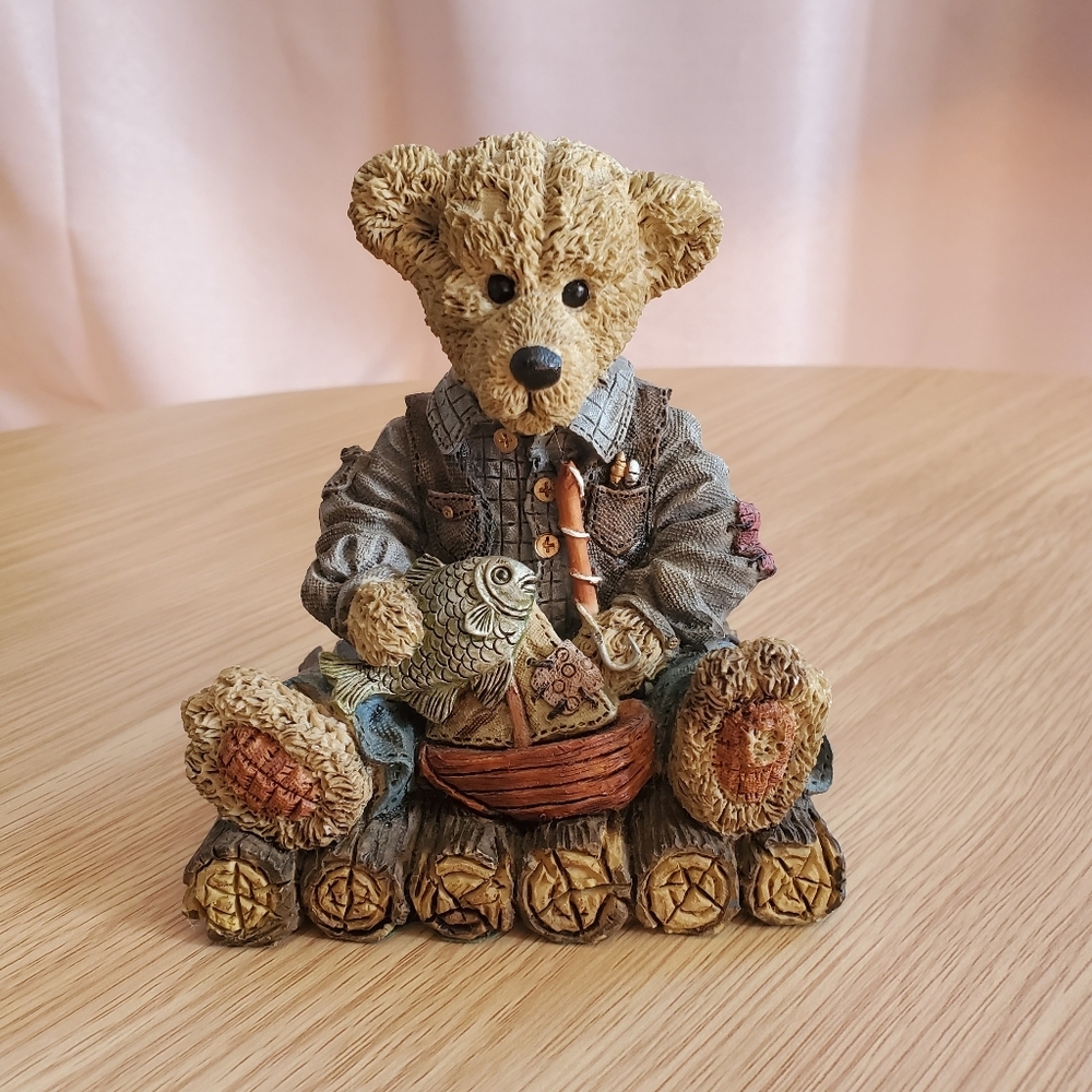 Fishing Bear figurine‎ shelf decor